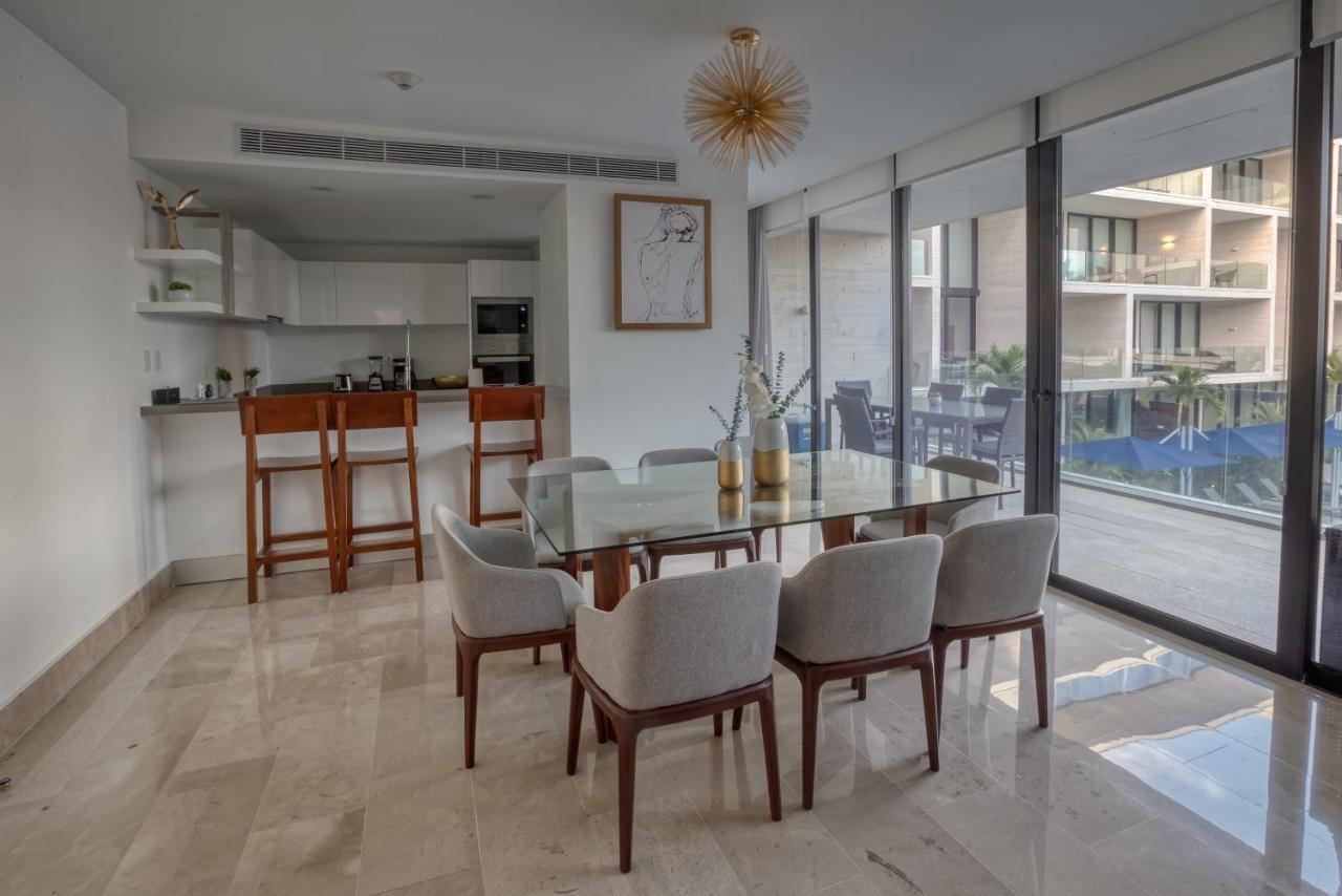Astonishing Condo With Balcony In A Private Complex With Pool And Gym Плая дел Кармен Екстериор снимка